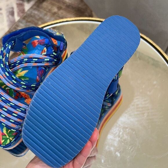 Farm Rio Macaw Platform Rainbow Sandals Women's Size 5 New Without Box - Picture 4 of 5